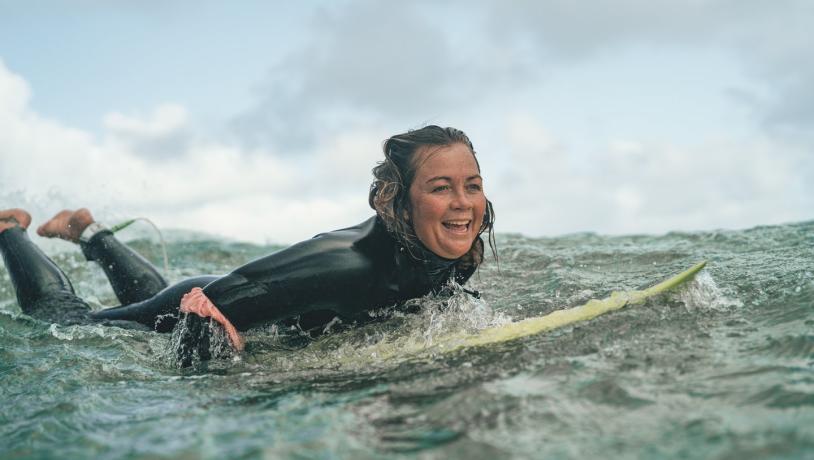 Vahineura Itcher surfing in Klitmøller