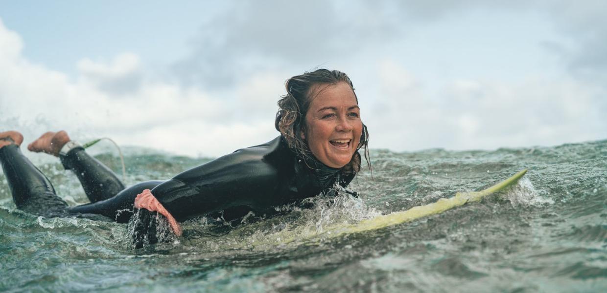 Vahineura Itcher surfing in Klitmøller