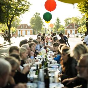 Hygge bei einem Gemeinschaftsdinner beim Copenhagen Cooking-Festival in Kopenhagen